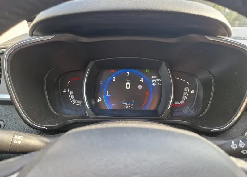 Renault Kadjar cena 55800 przebieg: 176801, rok produkcji 2015 z Częstochowa małe 232